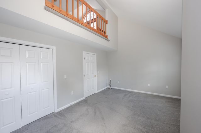 1465 Hooksett Rd Unit 104, Hooksett, NH 03106