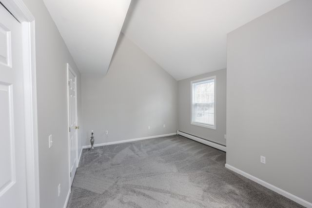 1465 Hooksett Rd Unit 104, Hooksett, NH 03106