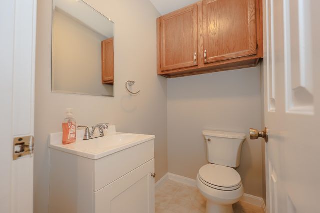 1465 Hooksett Rd Unit 104, Hooksett, NH 03106