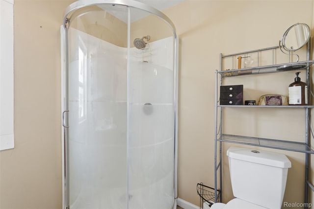 2335 Holmes Road, York Charter Township, MI 48198