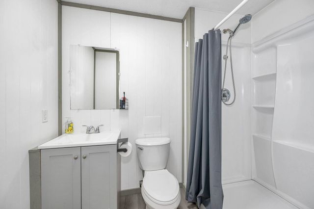 74 Royal Range Road, Sandown, NH 03873