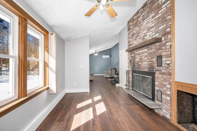 74 Royal Range Road, Sandown, NH 03873