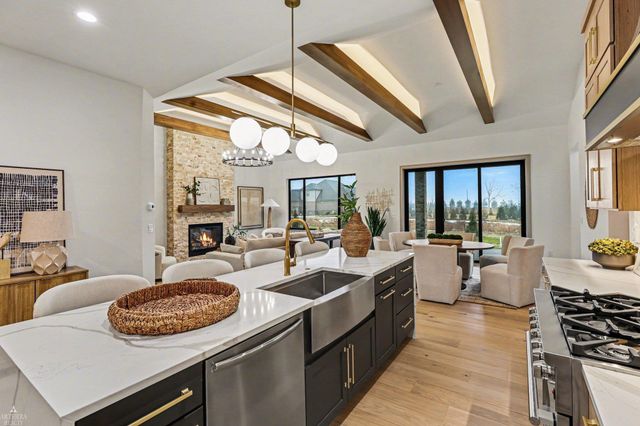 13970 Quail View Drive, Washington Twp, MI 48094