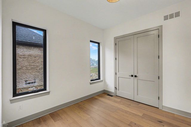 13970 Quail View Drive, Washington Twp, MI 48094