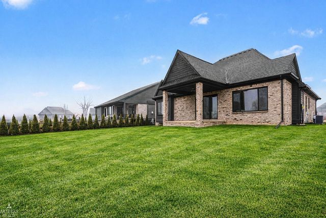 13970 Quail View Drive, Washington Twp, MI 48094