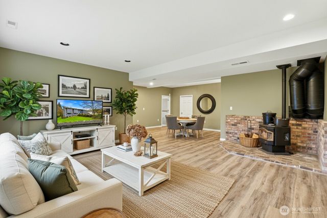 11221 194th Street SE, Snohomish, WA 98296