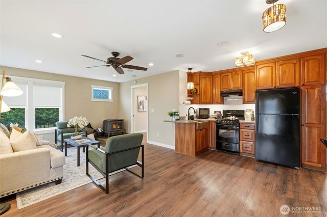 11221 194th Street SE, Snohomish, WA 98296