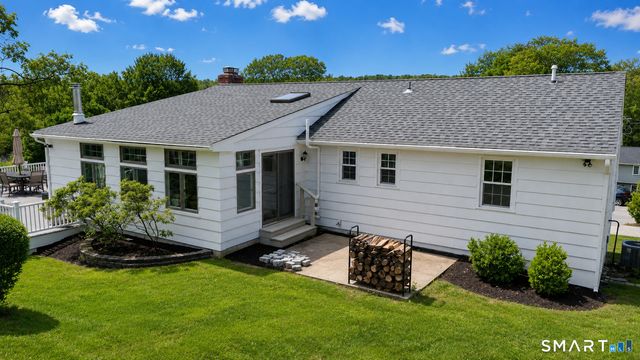 260 Weeping Willow Lane, Fairfield, CT 06825