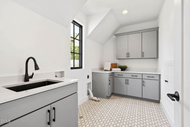 1404 Montvale Ridge Drive, Cary, NC 27519