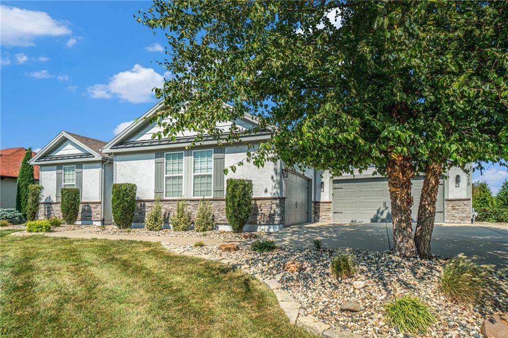 4310 N 141st Place, Basehor, KS 66007