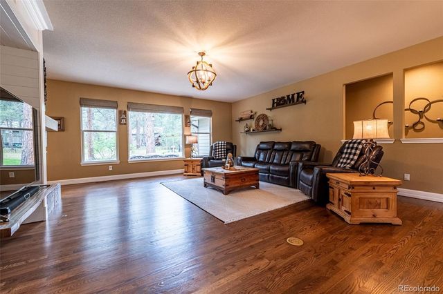 1118 Kenosha Drive, Larkspur, CO 80118