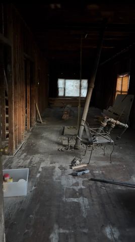 9952 S VINCENNES Avenue, Chicago, IL 60643