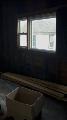 9952 S VINCENNES Avenue, Chicago, IL 60643