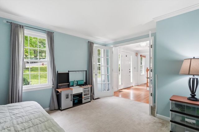 26 Long Hill Rd, Georgetown, MA 01833