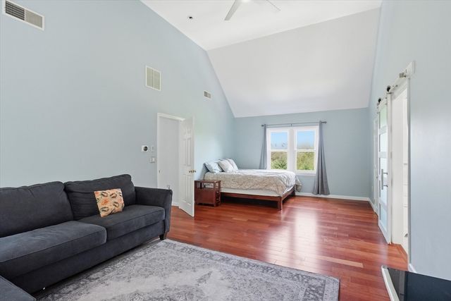 26 Long Hill Rd, Georgetown, MA 01833