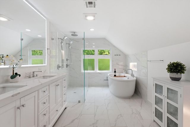 26 Long Hill Rd, Georgetown, MA 01833
