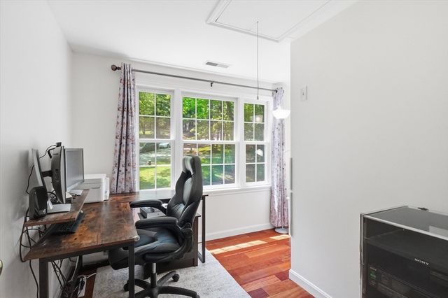 26 Long Hill Rd, Georgetown, MA 01833