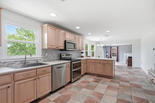 26 Long Hill Rd, Georgetown, MA 01833