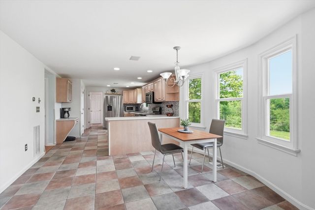 26 Long Hill Rd, Georgetown, MA 01833