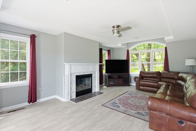 26 Long Hill Rd, Georgetown, MA 01833