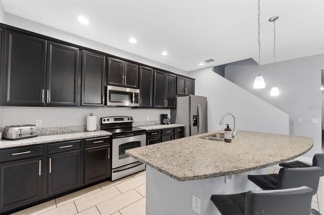 206 ABERDEEN ST, Davenport, FL 33896