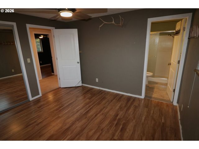 1419 T St, Springfield, OR 97477