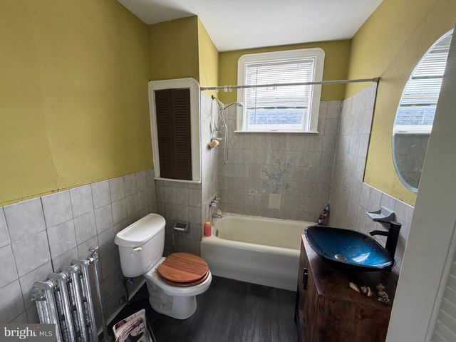 727 FERN ST, Lansdowne, PA 19050