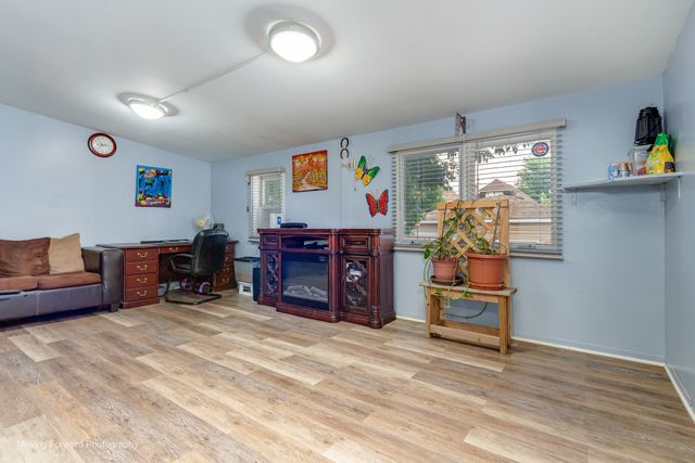2333 N Keating Avenue, Chicago, IL 60639