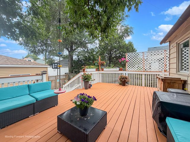 2333 N Keating Avenue, Chicago, IL 60639