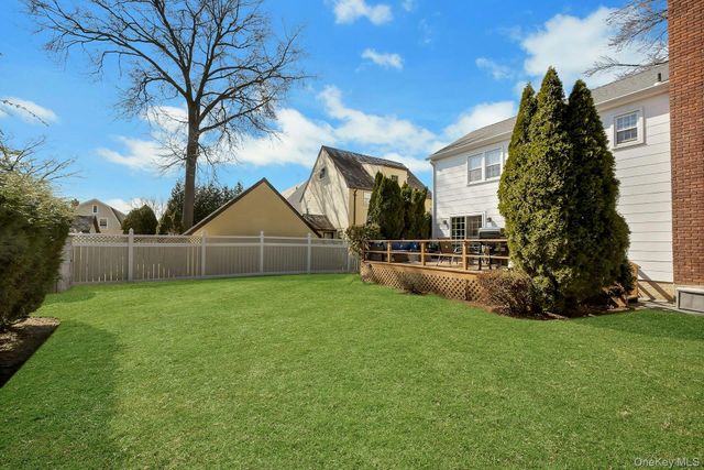 142 Bell Road, Scarsdale, NY 10583