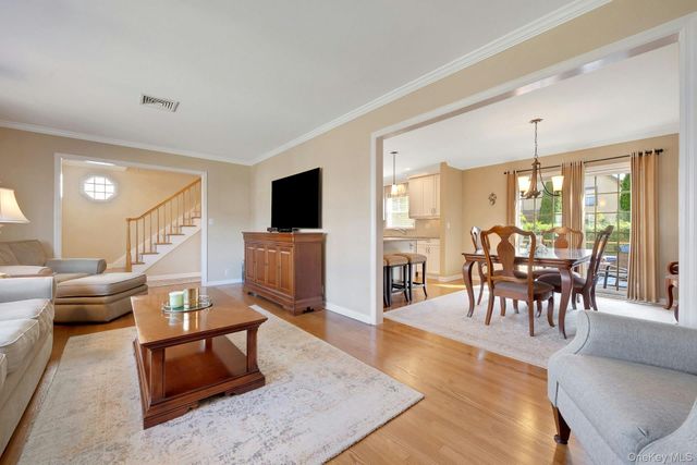142 Bell Road, Scarsdale, NY 10583