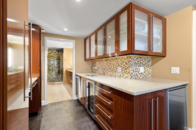 350 Tappan St 1, Brookline, MA 02445