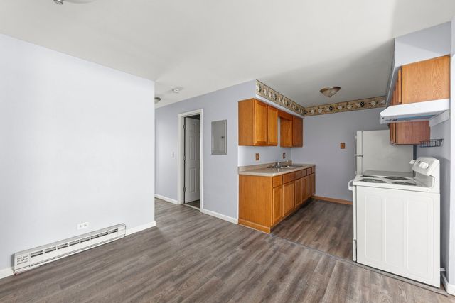 535 W Lies Road 6, Carol Stream, IL 60188