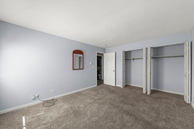 535 W Lies Road 6, Carol Stream, IL 60188