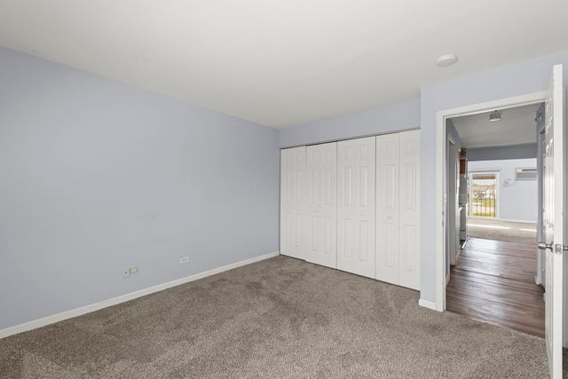 535 W Lies Road 6, Carol Stream, IL 60188