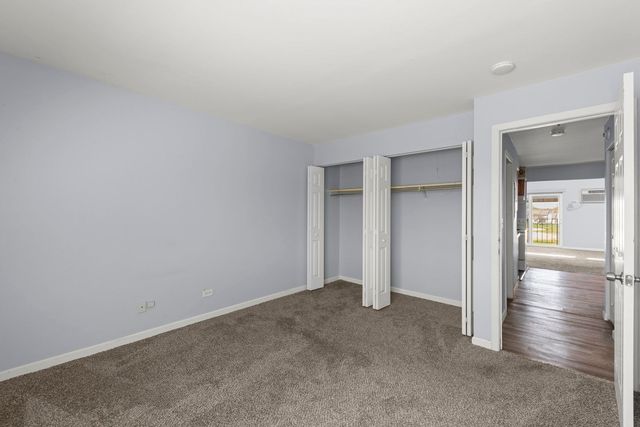 535 W Lies Road 6, Carol Stream, IL 60188