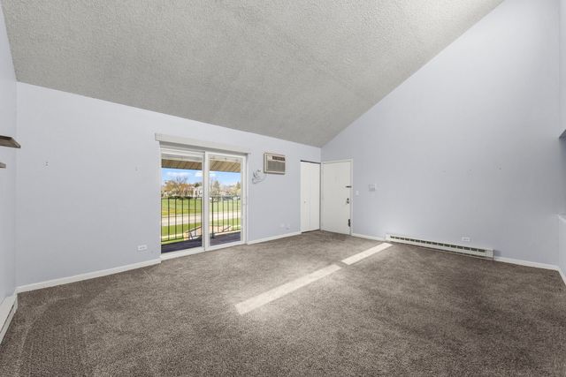 535 W Lies Road 6, Carol Stream, IL 60188