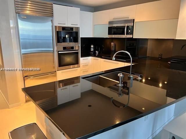 17121 Collins Ave 1207, Sunny Isles Beach, FL 33160