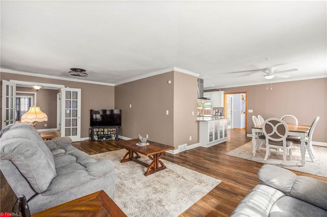 114 Ben Nevis Drive, Kernersville, NC 27284