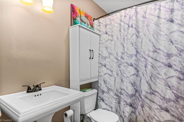 114 Ben Nevis Drive, Kernersville, NC 27284