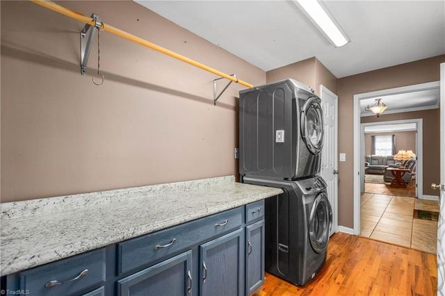 114 Ben Nevis Drive, Kernersville, NC 27284