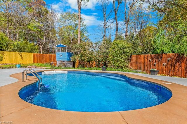 114 Ben Nevis Drive, Kernersville, NC 27284