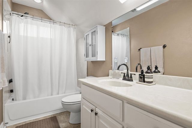 5515 Lake Charles Drive, Waco, TX 76710