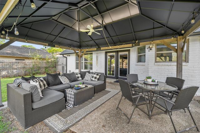 5515 Lake Charles Drive, Waco, TX 76710