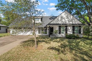 5515 Lake Charles Drive, Waco, TX 76710