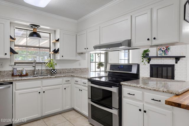 126 Vivian Drive, Lafayette, LA 70508