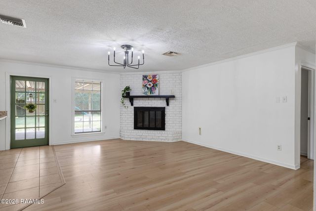 126 Vivian Drive, Lafayette, LA 70508