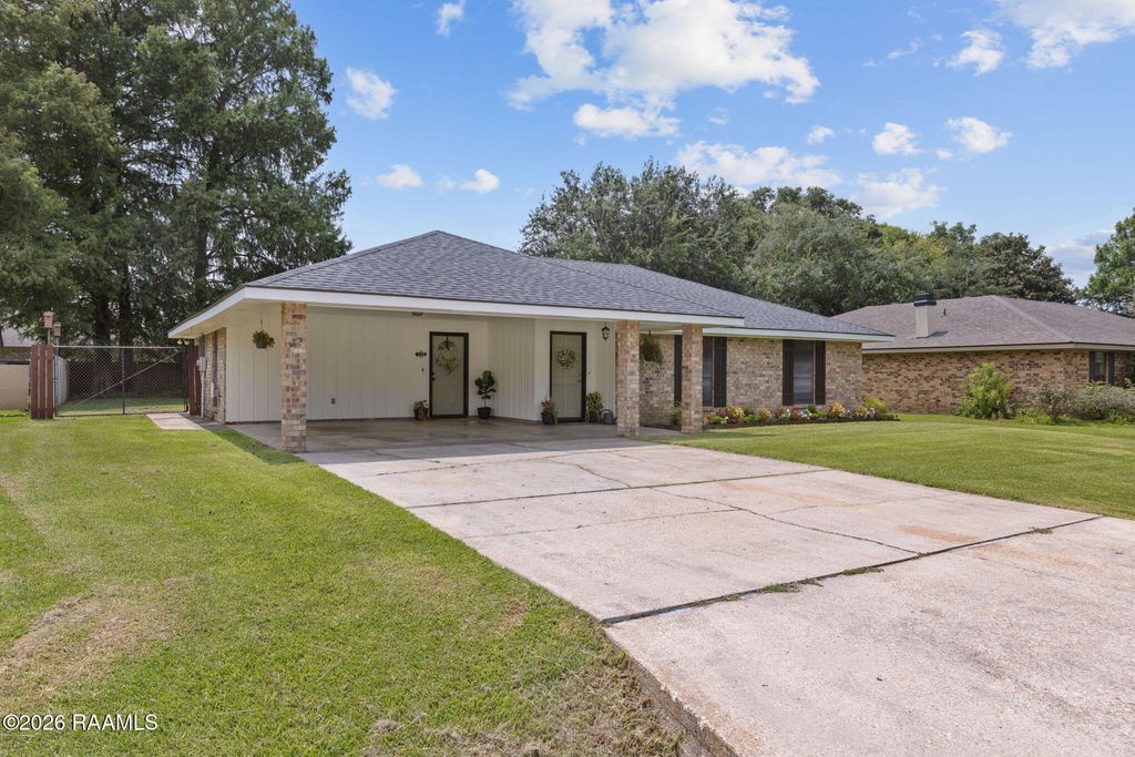 126 Vivian Drive, Lafayette, LA 70508