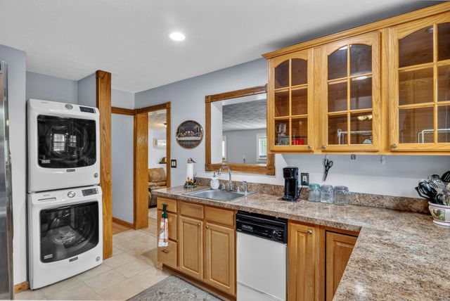 176 E Tiverton Way, Lexington, KY 40517