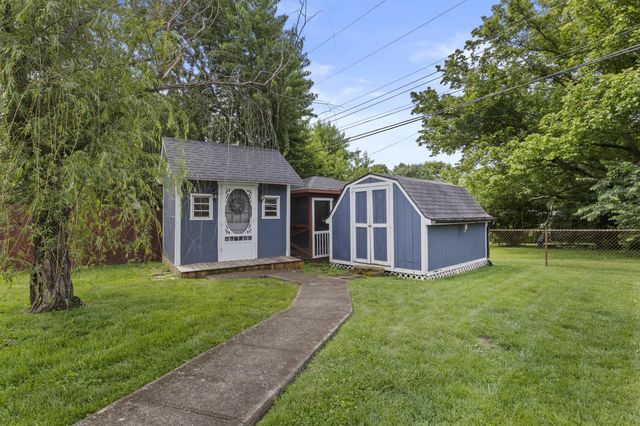 176 E Tiverton Way, Lexington, KY 40517